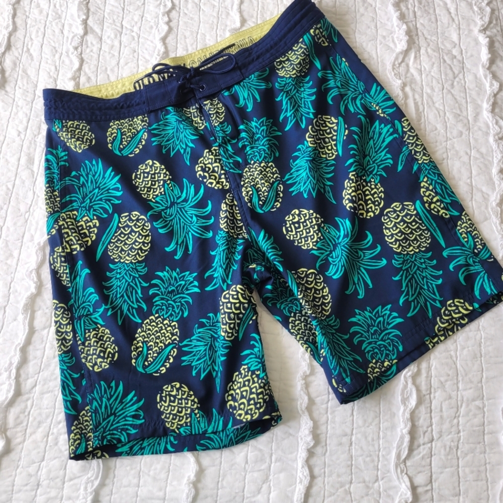 Old Navy Pineapple Board Shorts 34 Navy Like New